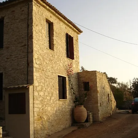 Traditional House In Xiropigado شقة *